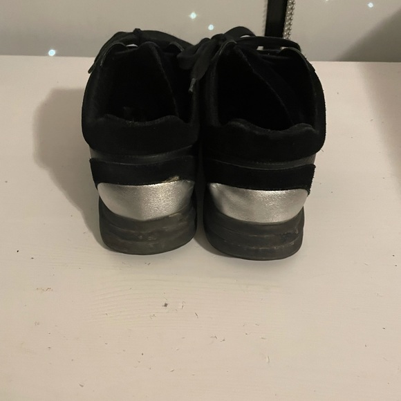 Chanel classic sneakers - Picture 4 of 4